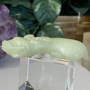 Chinese Carved Celadon Green Jade Figurine Recumbent Beast Mythical Animal VTG